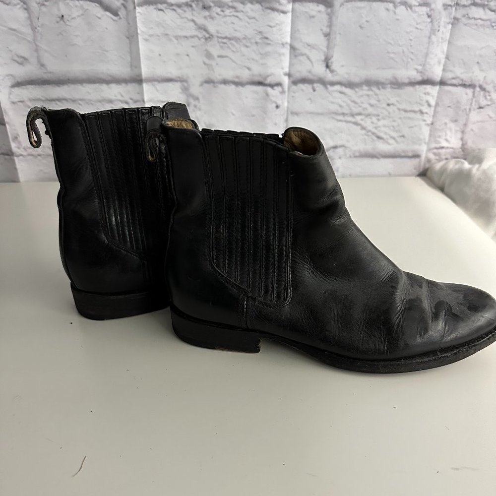Frye Pippa Chelsea Black Leather Short Ankle Boots